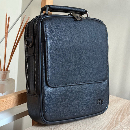 Сумка чоловіча із натуральної шкіри HT B-HT22663 чорна