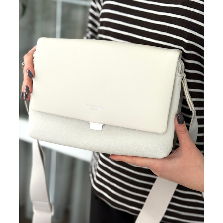 Сумка жіноча крос боді з еко шкіри David Jones 29097 молочно-кремова