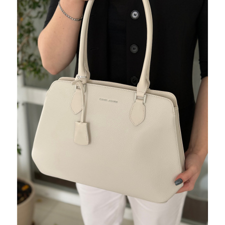 Сумка женская из кожзаменителя David Jones 28974 молочно-кремовая