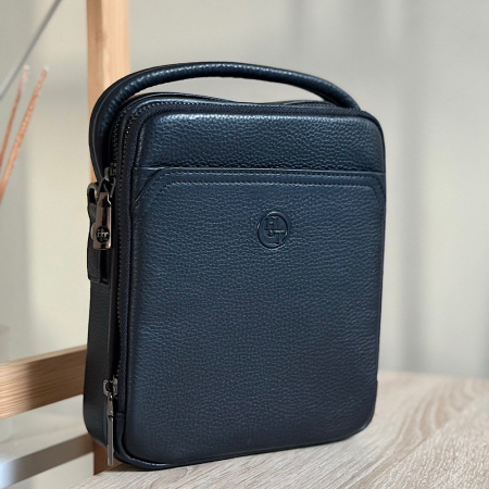 Сумка чоловіча через плече із натуральної шкіри HT 26802 чорна