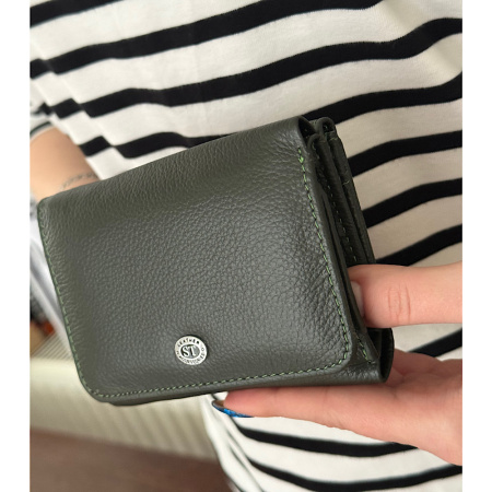 Маленький шкіряний жіночий гаманець ST-05876 зелений