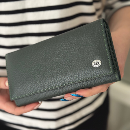Класичний жіночий шкіряний гаманець ST-19676 темно-зелений